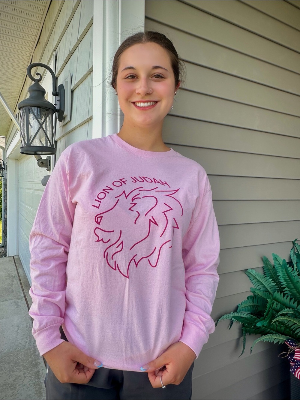 Medium Gildan ‘Lion of Judah' tee